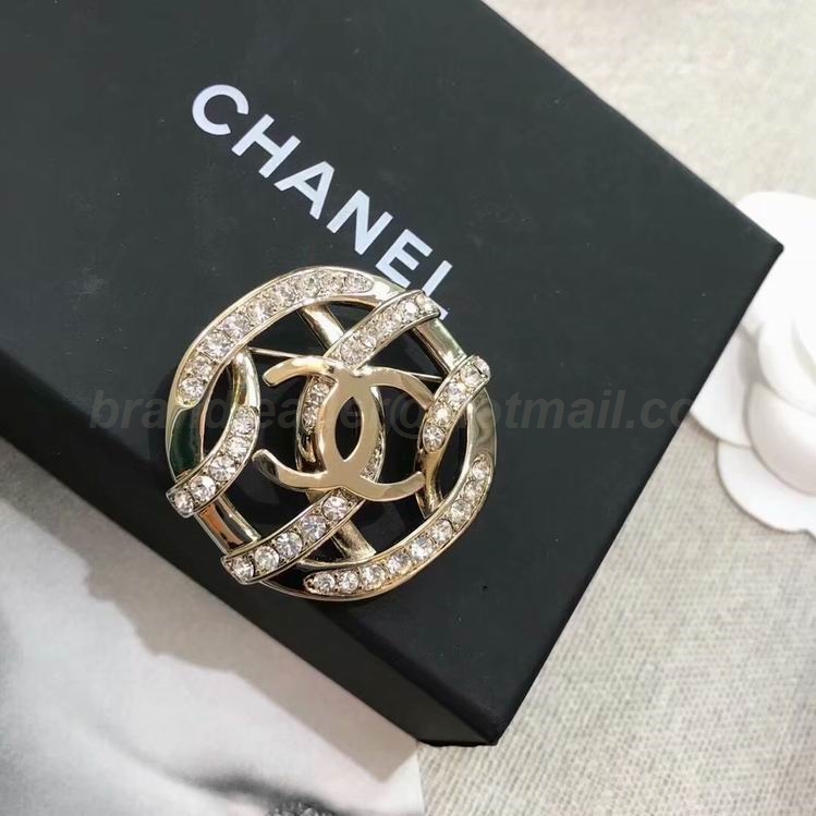 Chanel Brooch 83